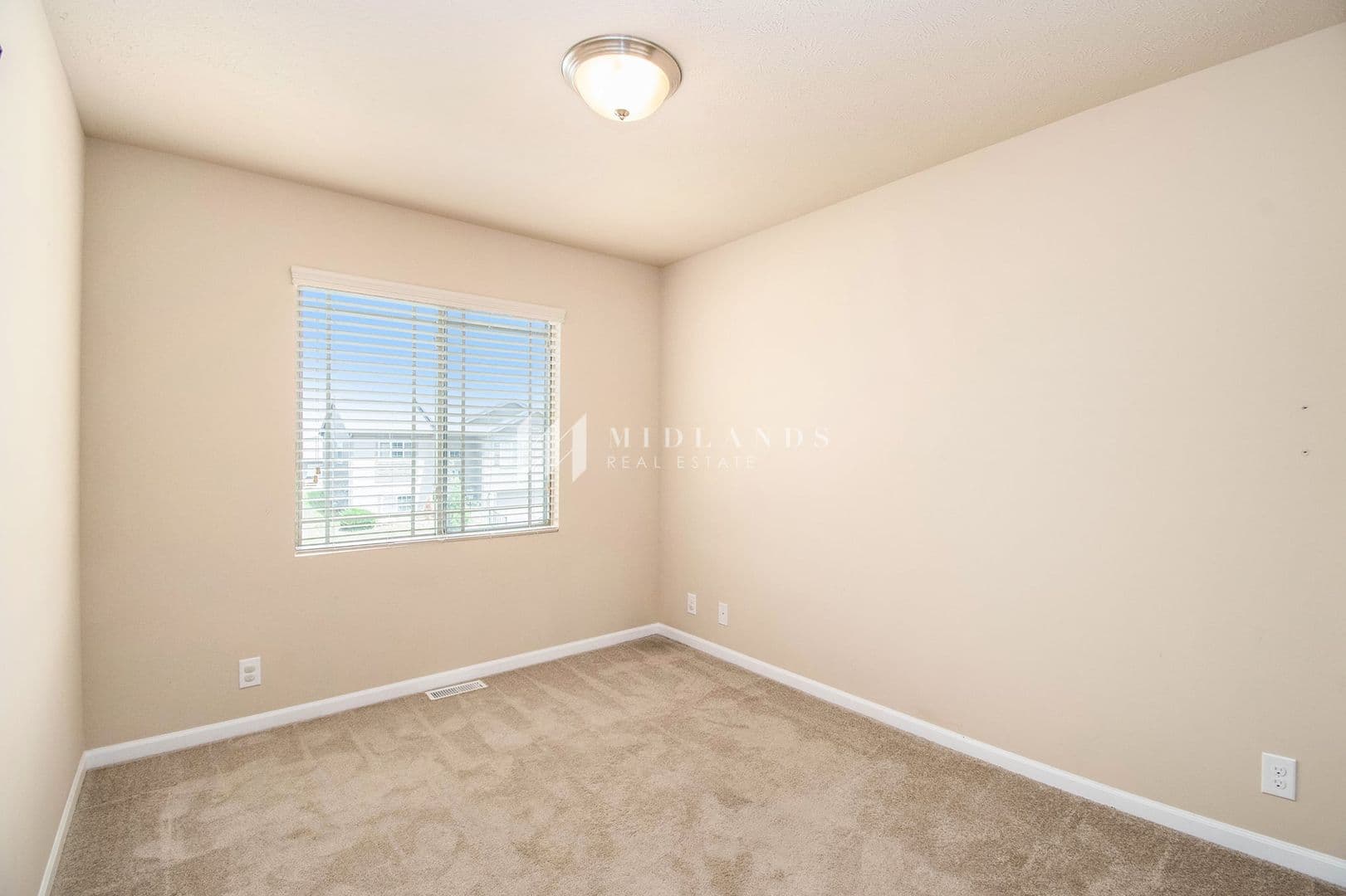Bennington House: 14503 Craig St