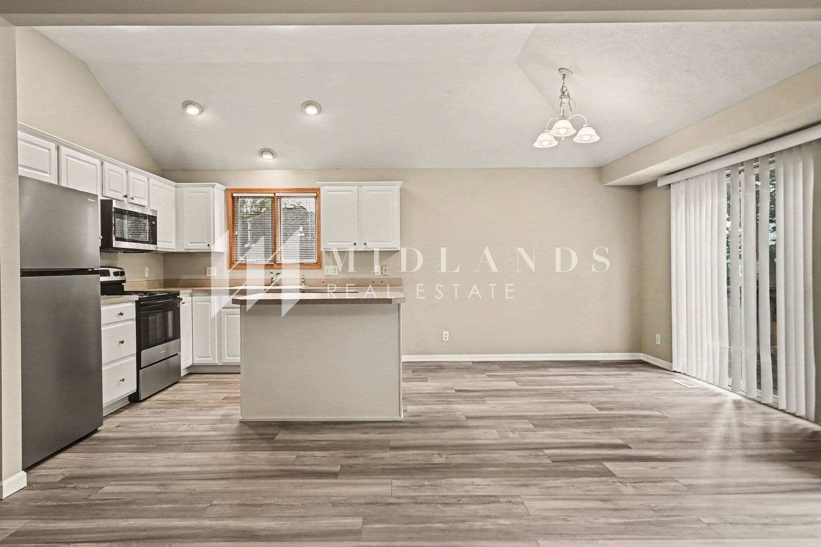 Omaha House: 15613 Timberlane Dr.