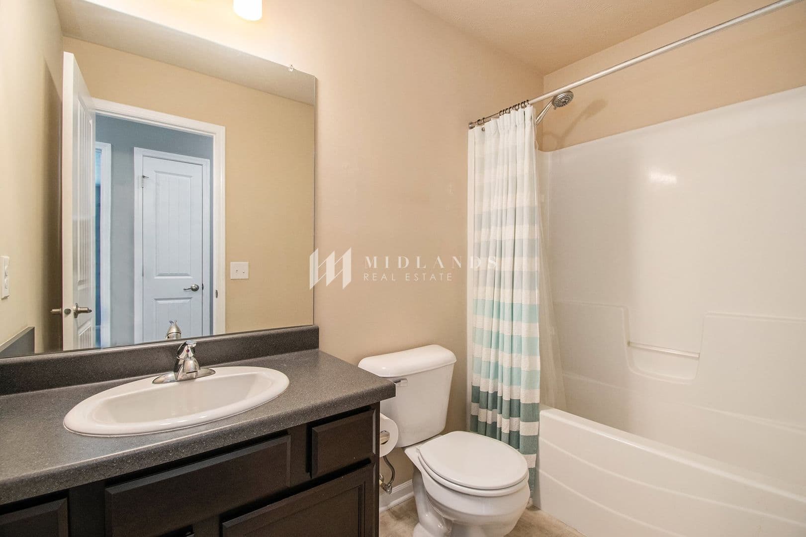 Bennington House: 14503 Craig St