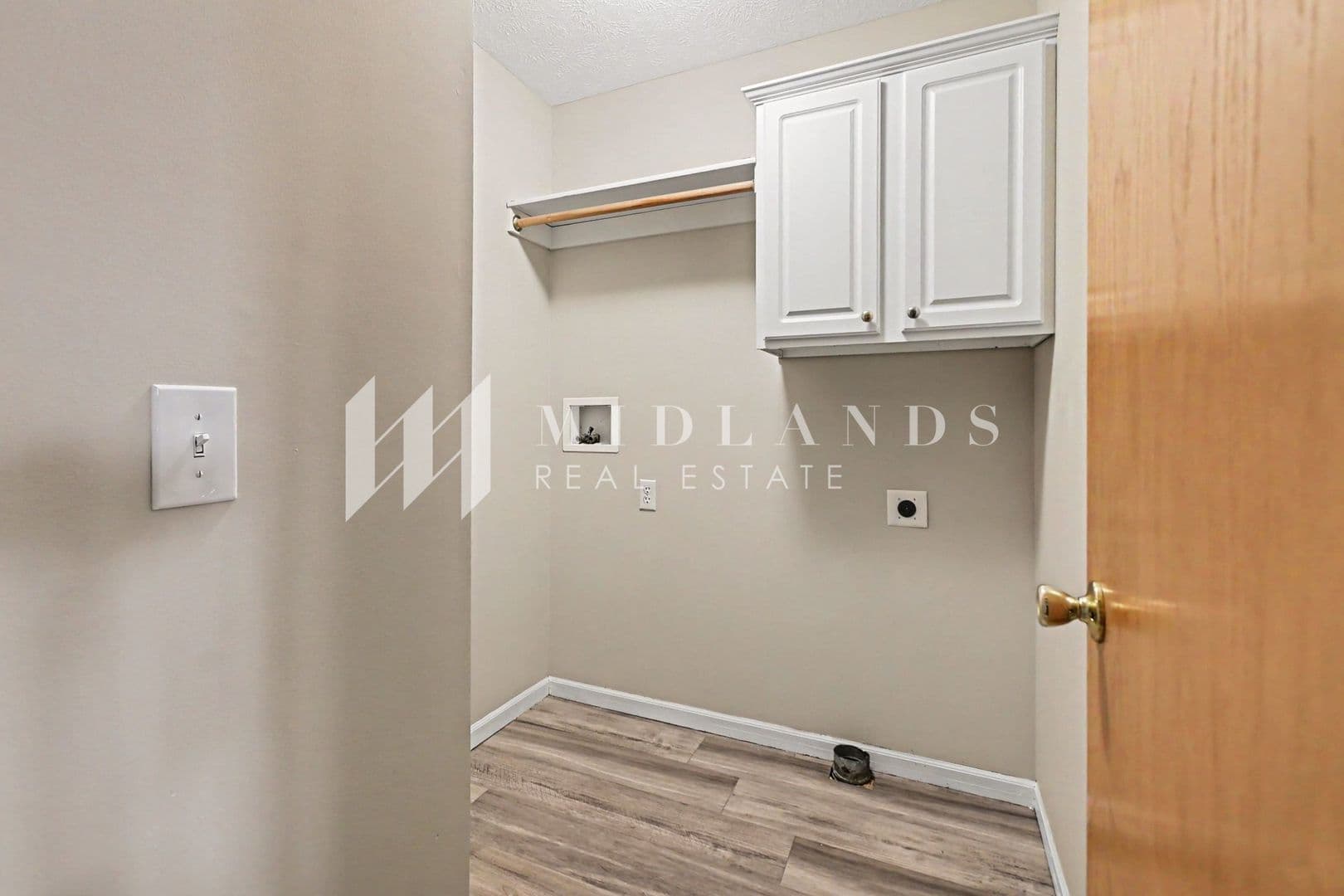 Omaha House: 15613 Timberlane Dr.