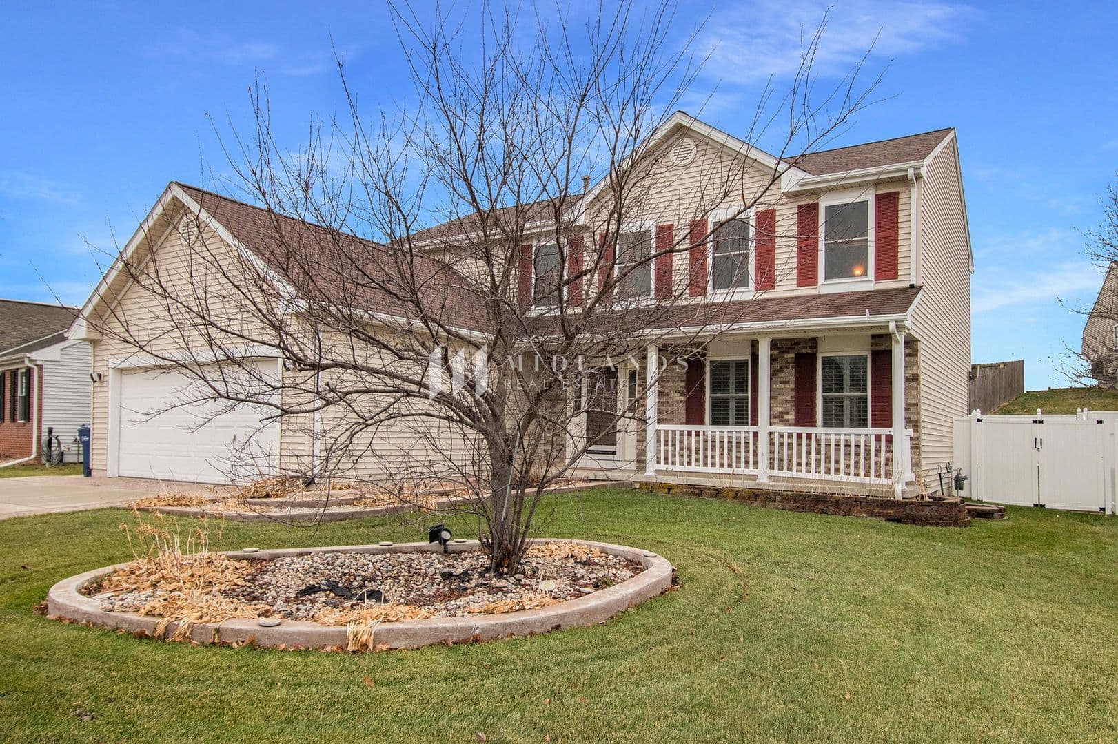 Bellevue House: 2605 Rahn Blvd