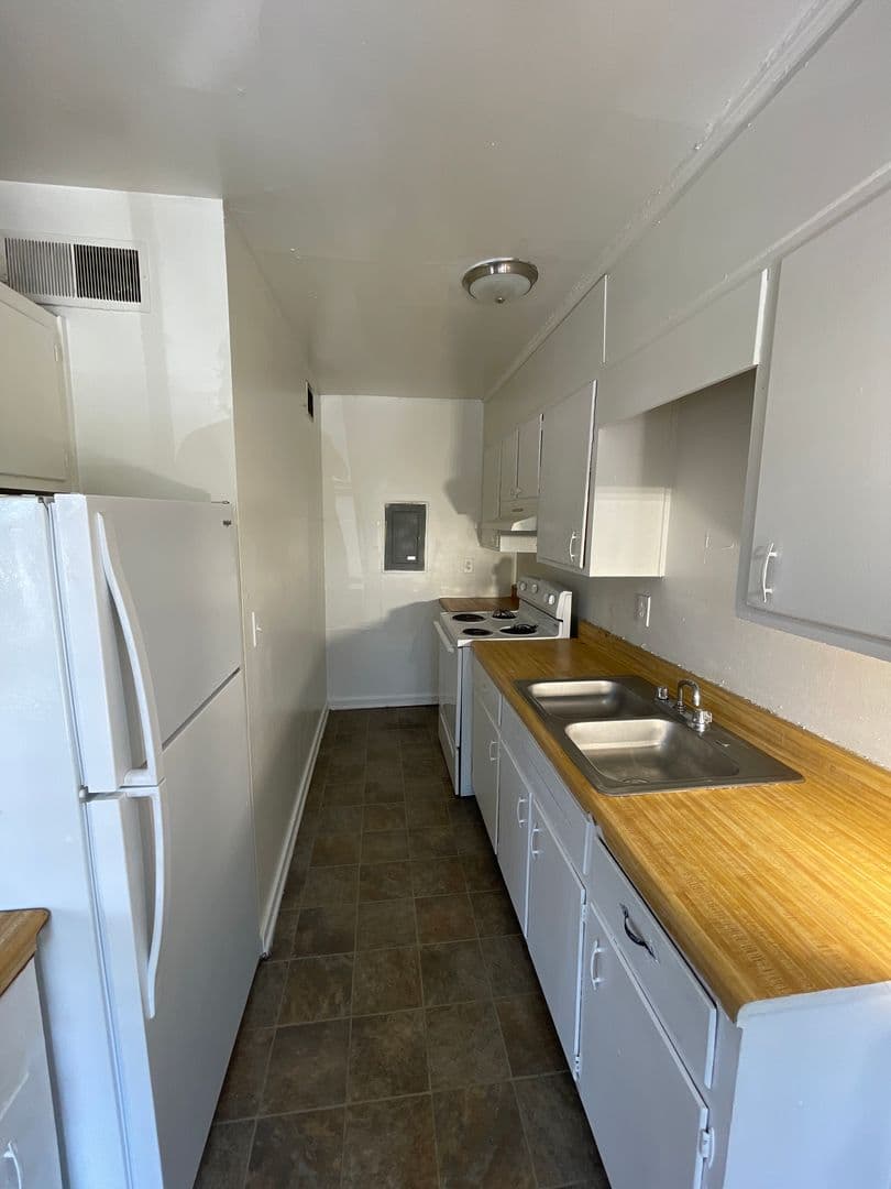 Birmingham Apartment: 7748-7764 4th Ave S