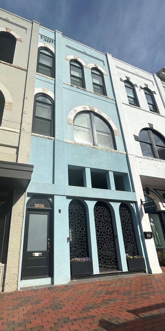 Spartanburg House: 160A E. Main Street