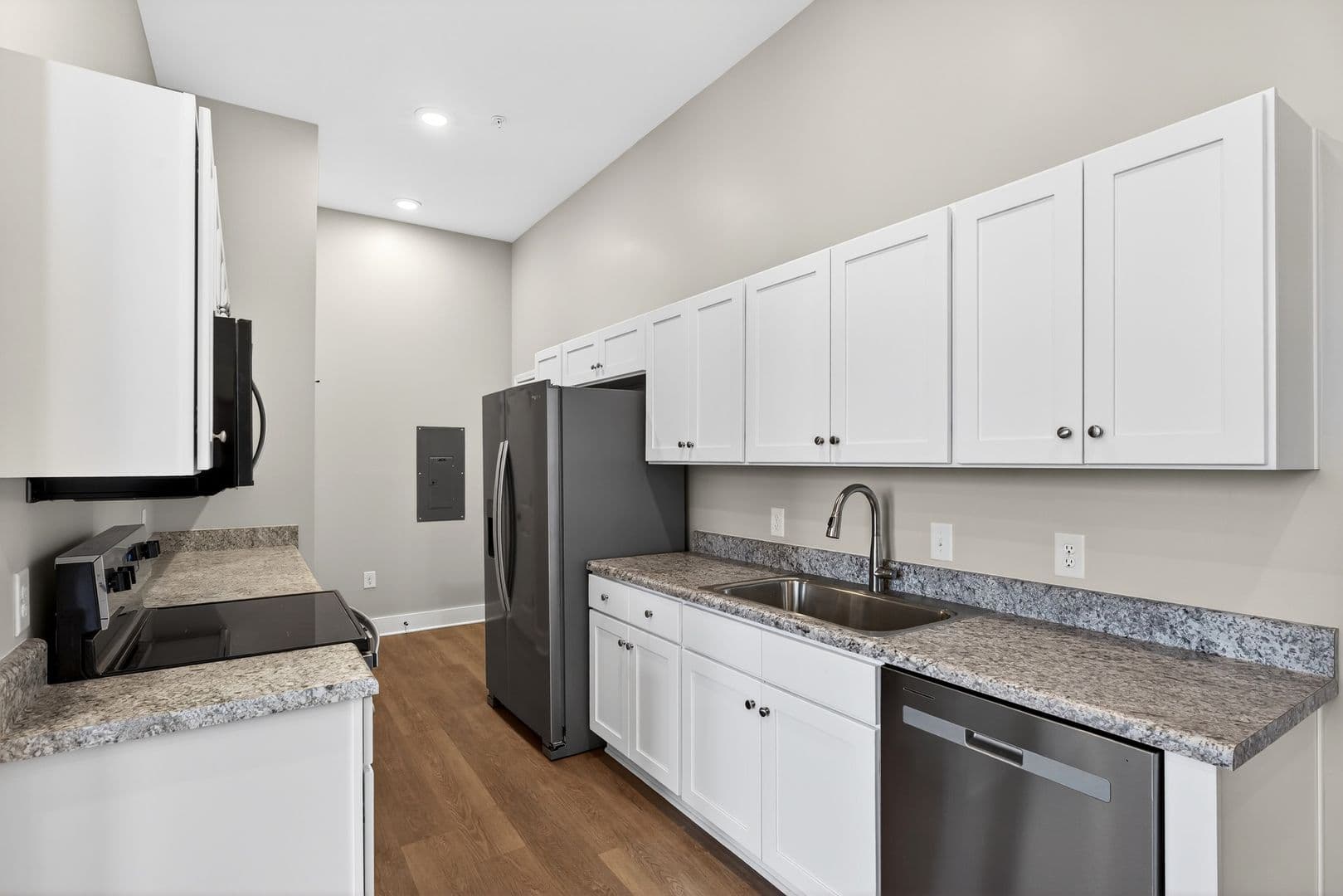 Cowpens Apartment: 5365 N Main Street