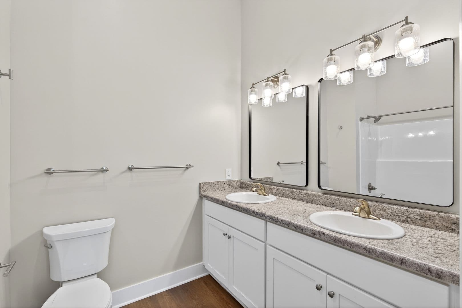 Cowpens Apartment: 5365 N Main Street