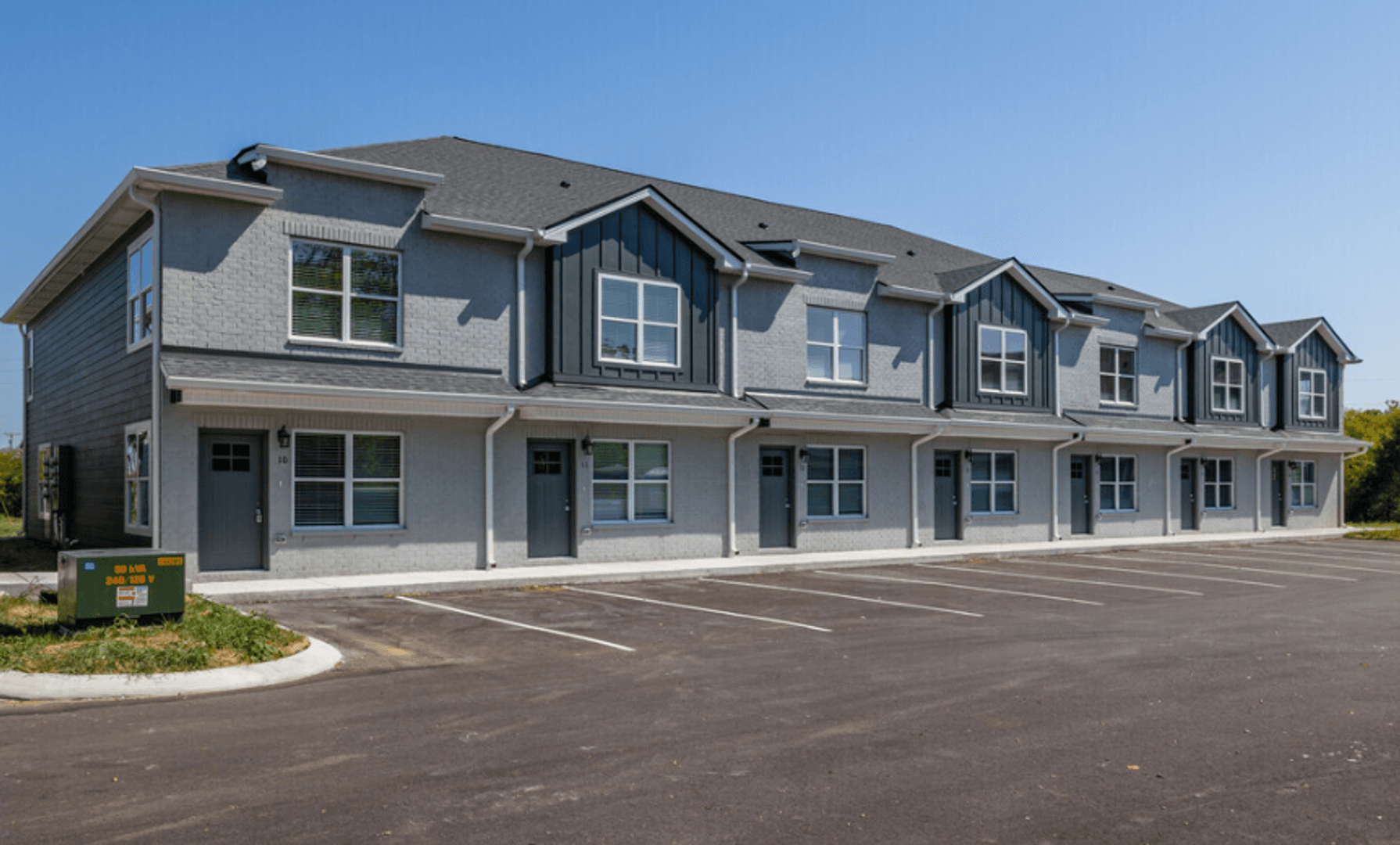 Lebanon Apartment: 521 Melrose St.