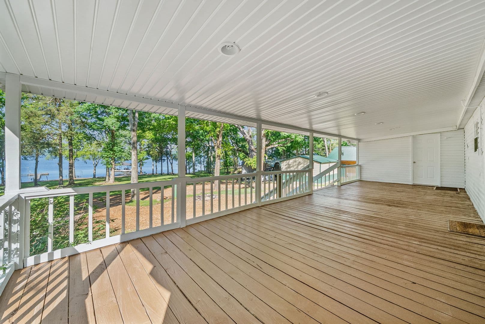Dover House: 315 Riverview Dr.
