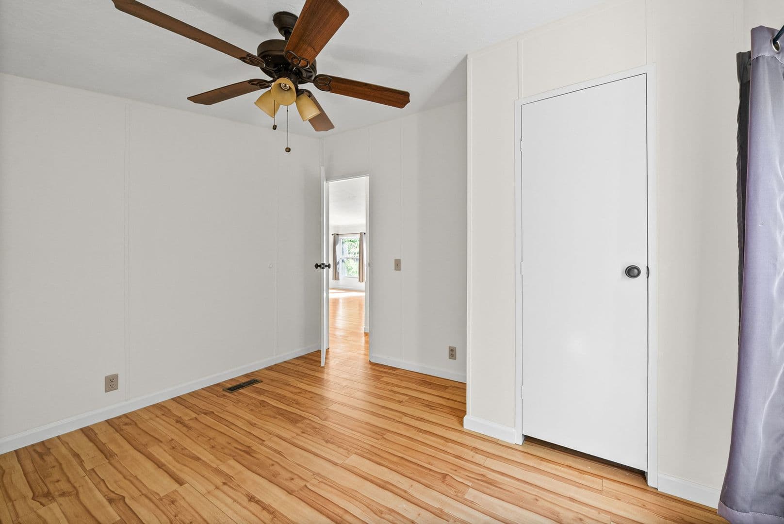 Dover House: 315 Riverview Dr.