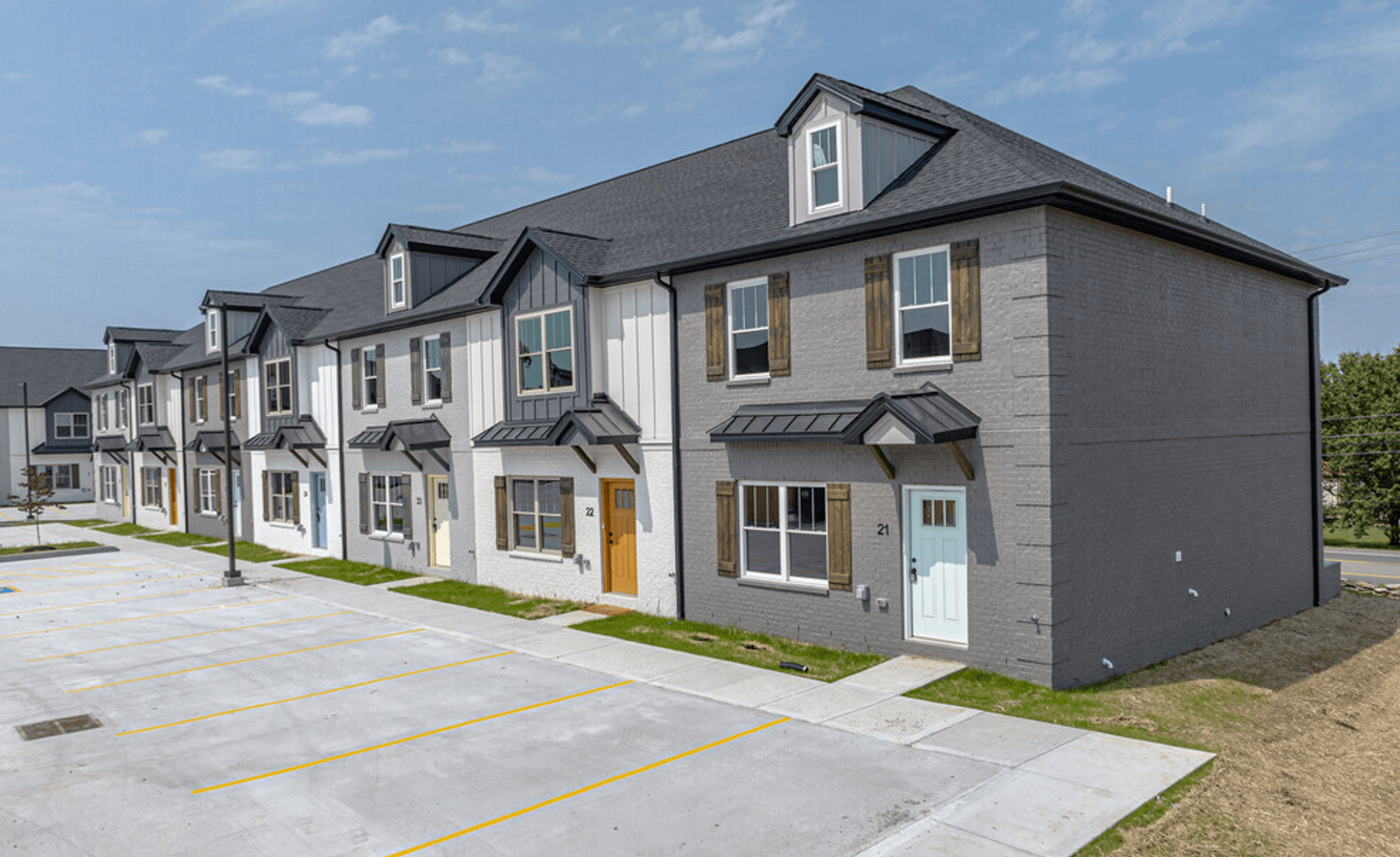Lebanon Apartment: 885 E. Baddour Pkwy.