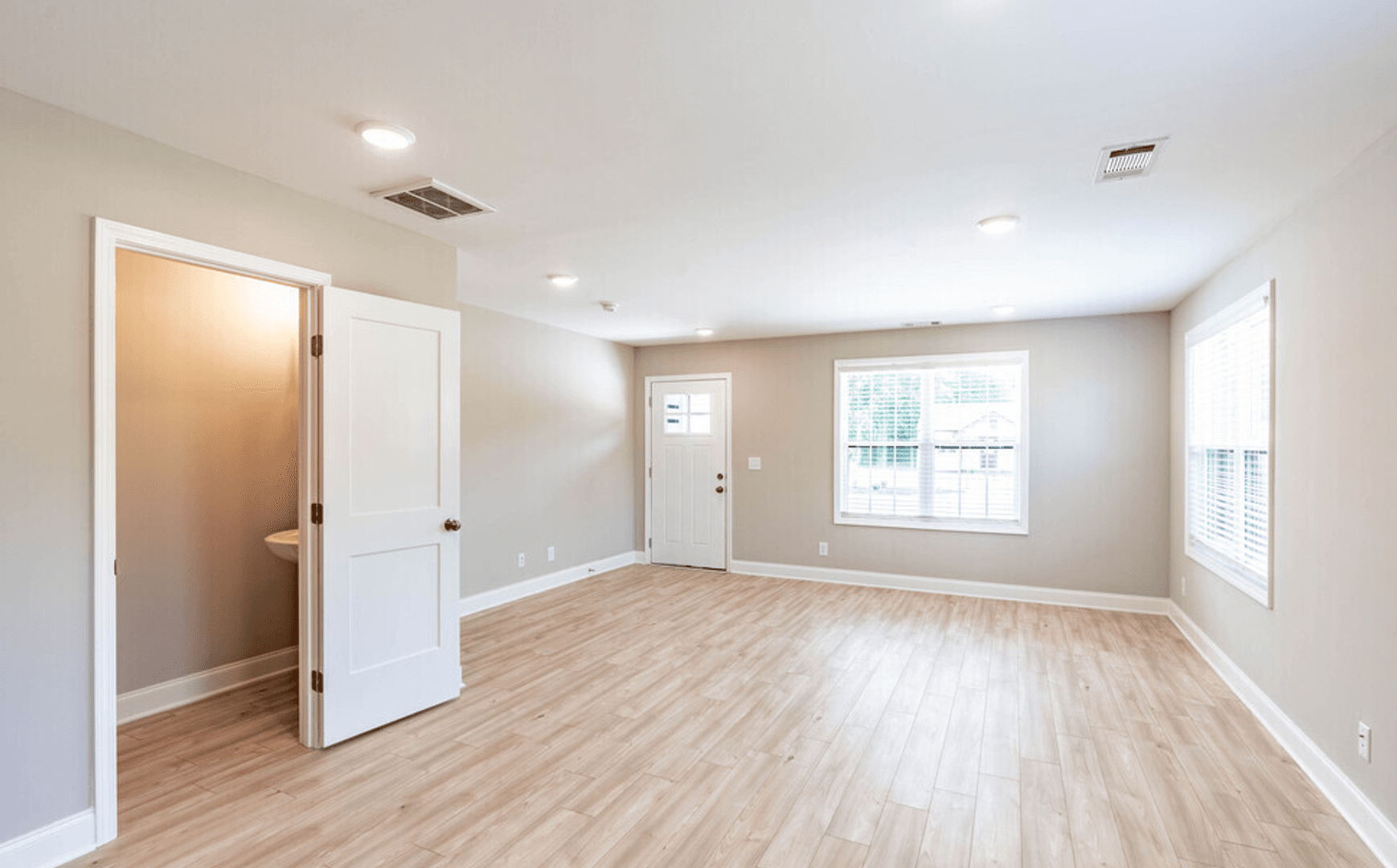 Lebanon Apartment: 521 Melrose St.