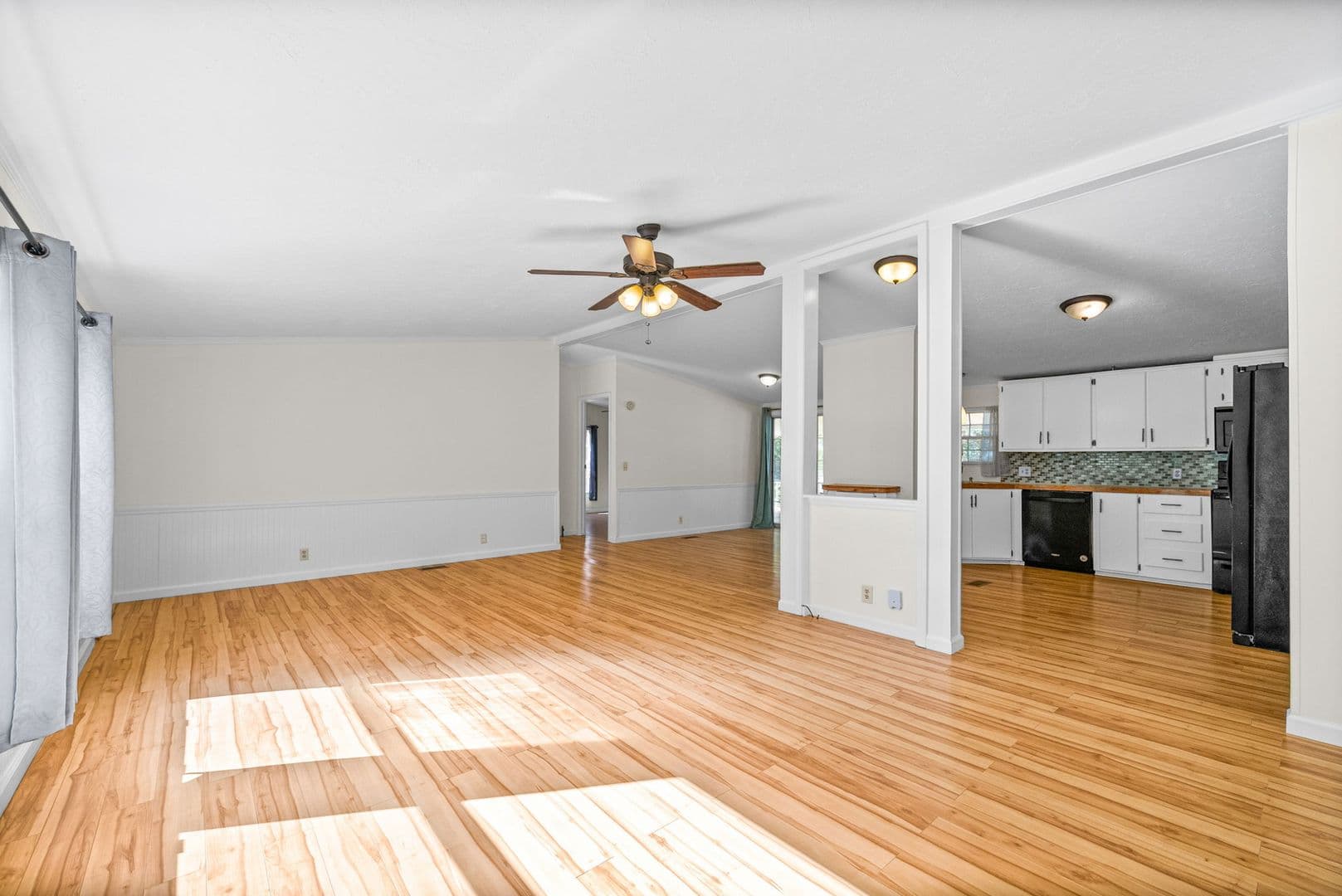Dover House: 315 Riverview Dr.