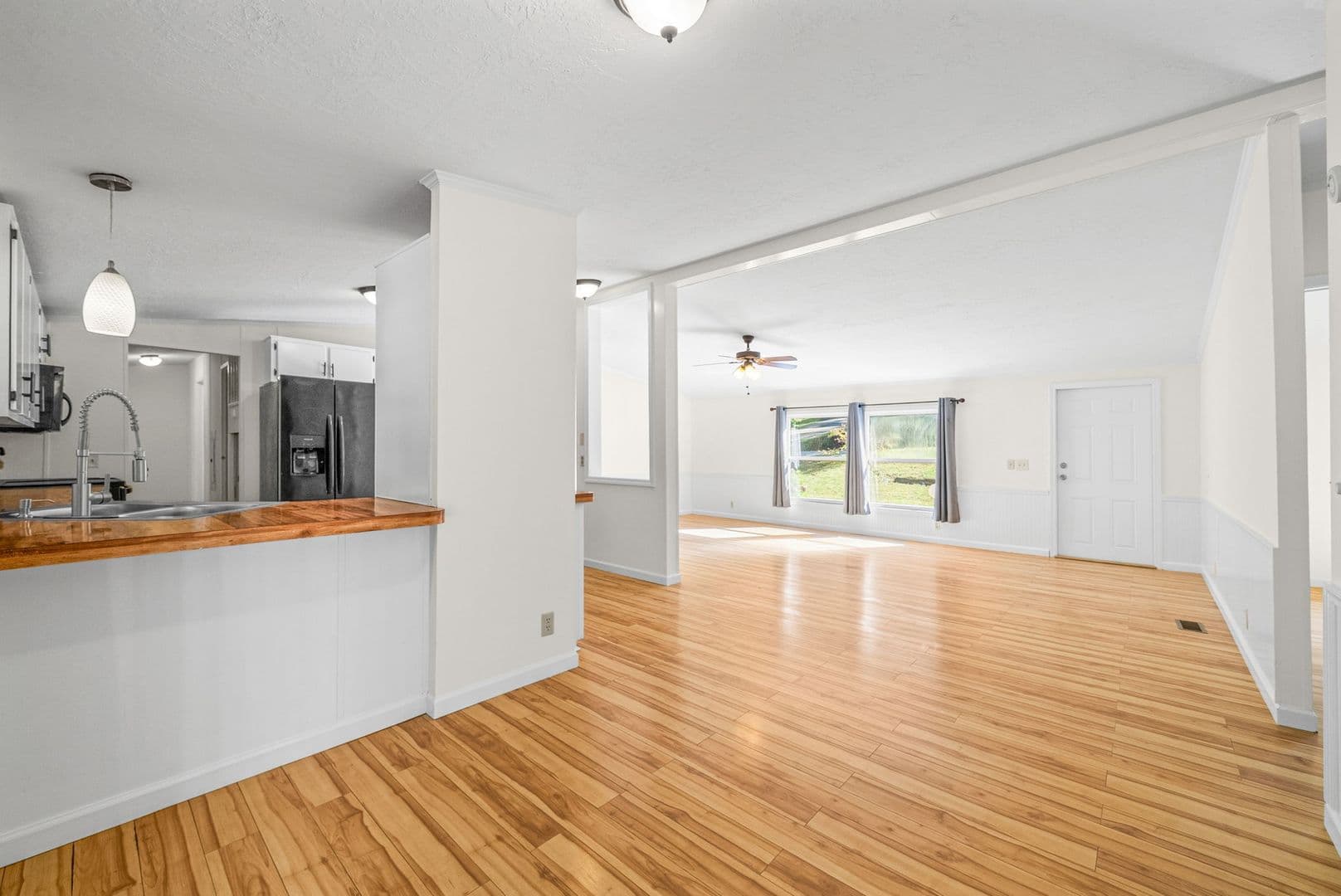 Dover House: 315 Riverview Dr.