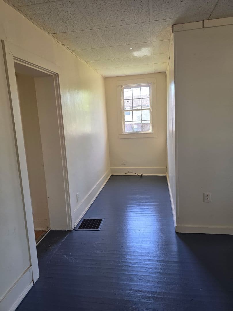 Clarksville Apartment: 541 Greenwood Ave.