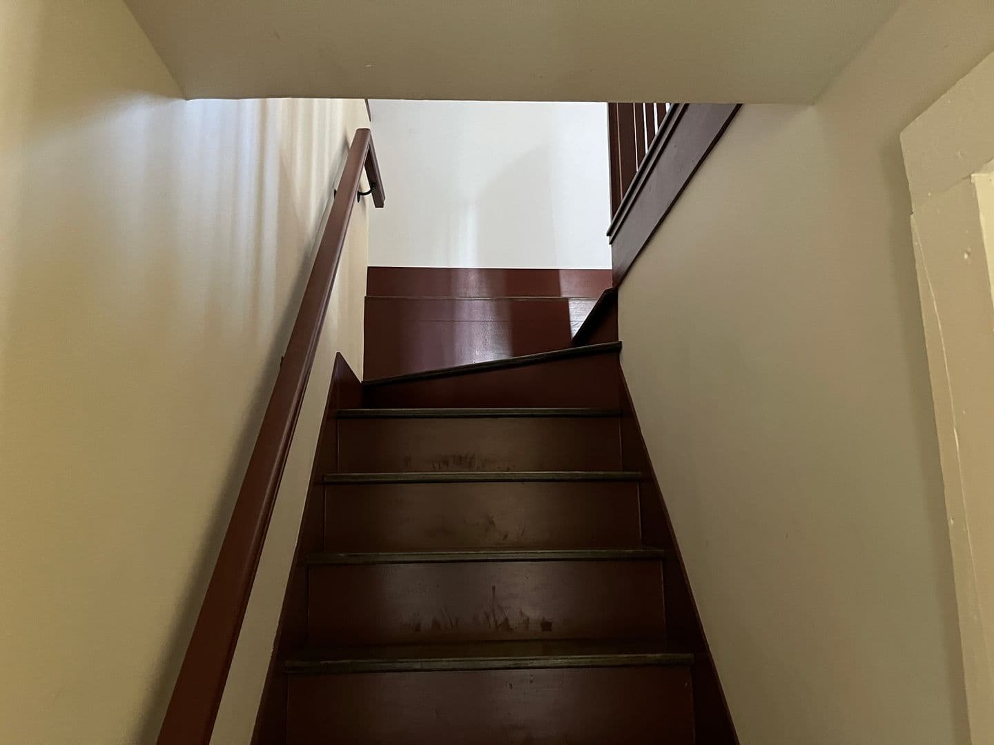 Fort Wayne House: 918 Van Buren St