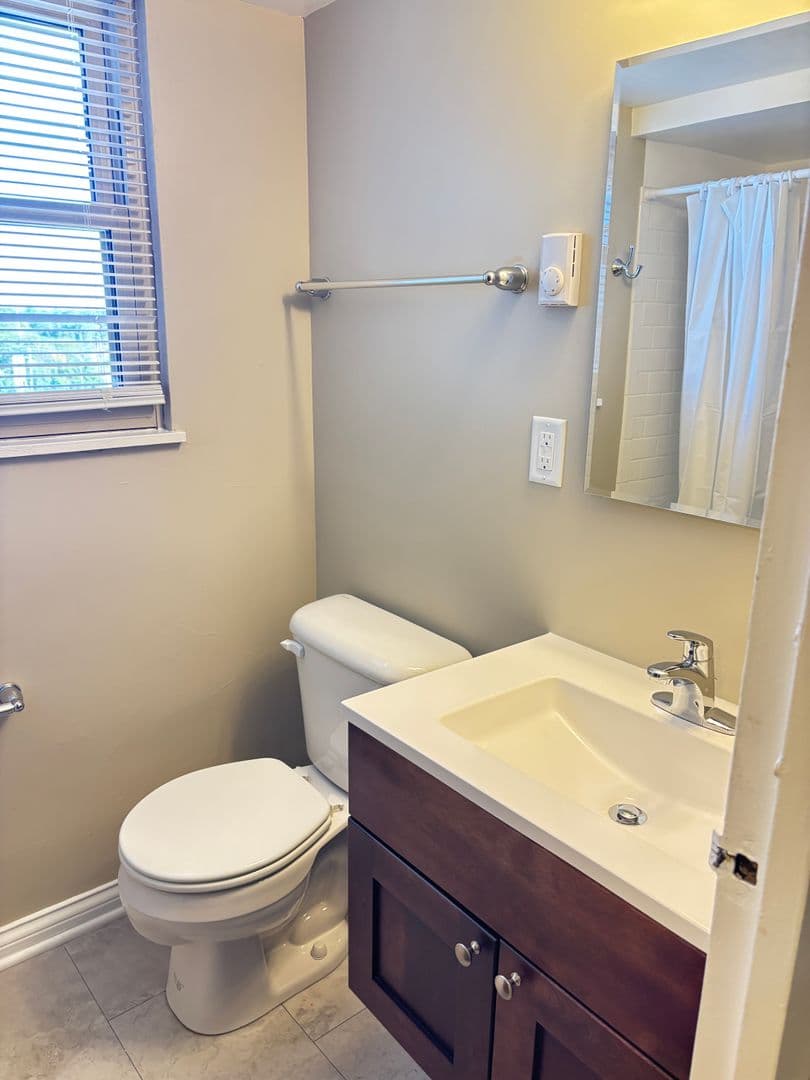 Fort Wayne Apartment: 530 W. Berry St.
