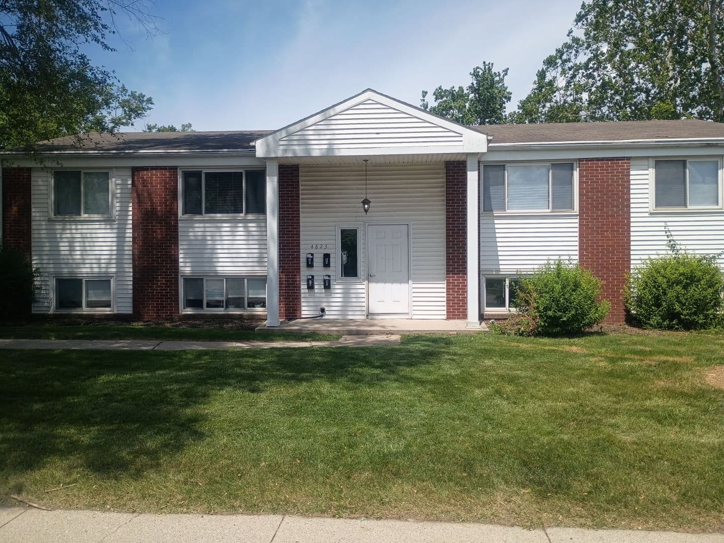 Fort Wayne Apartment: 4823 Northcrest Drive
