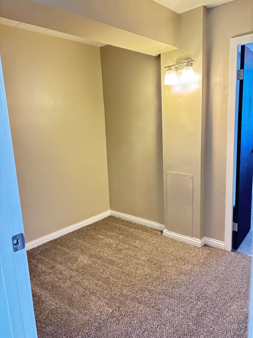 Fort Wayne Apartment: 530 W. Berry St.