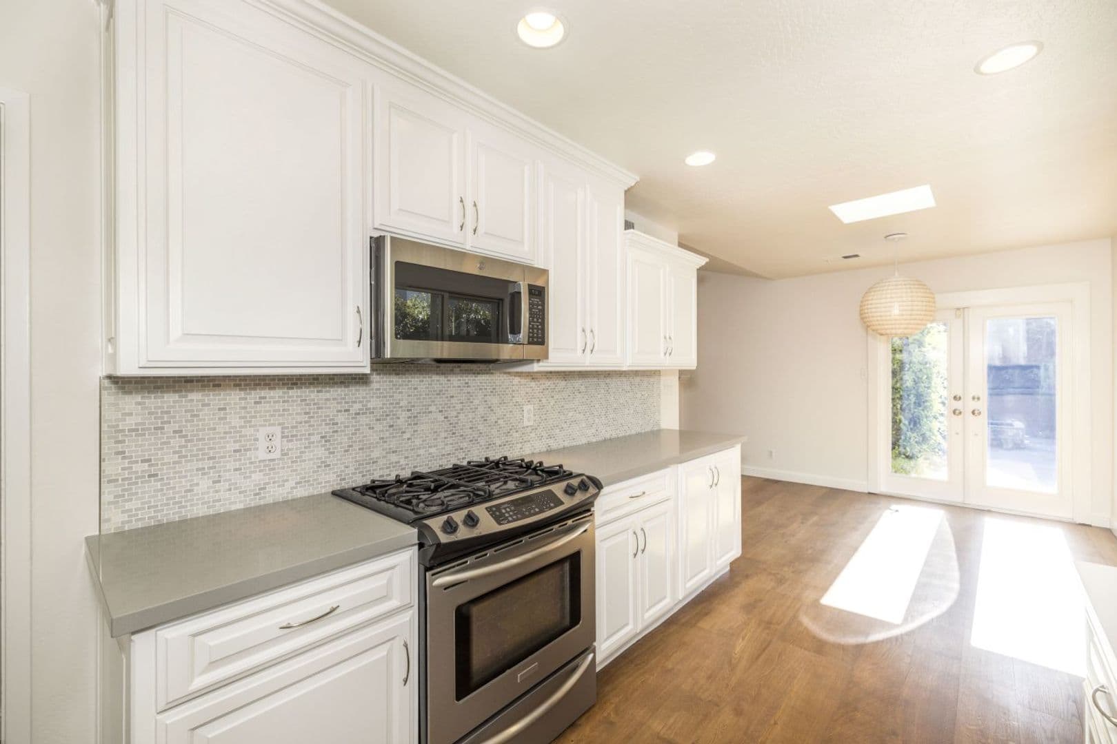 Menlo Park House: 115 Walnut St