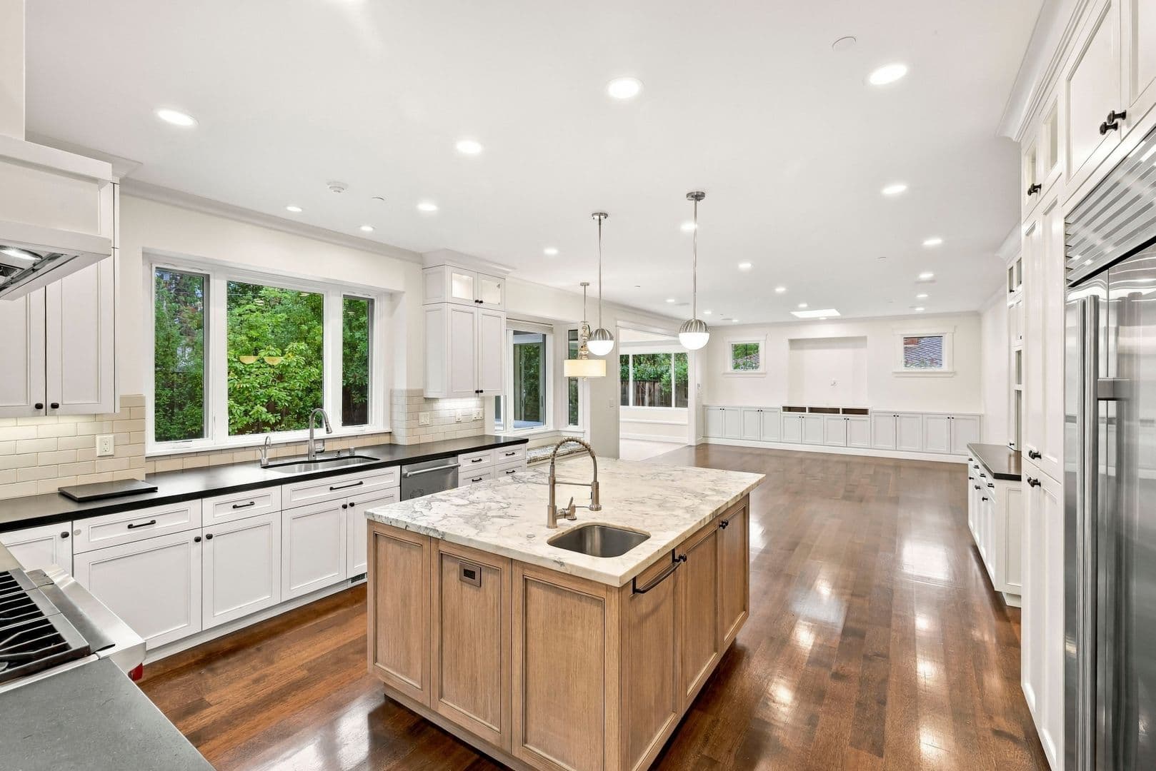 Palo Alto House: 157 Lois Ln