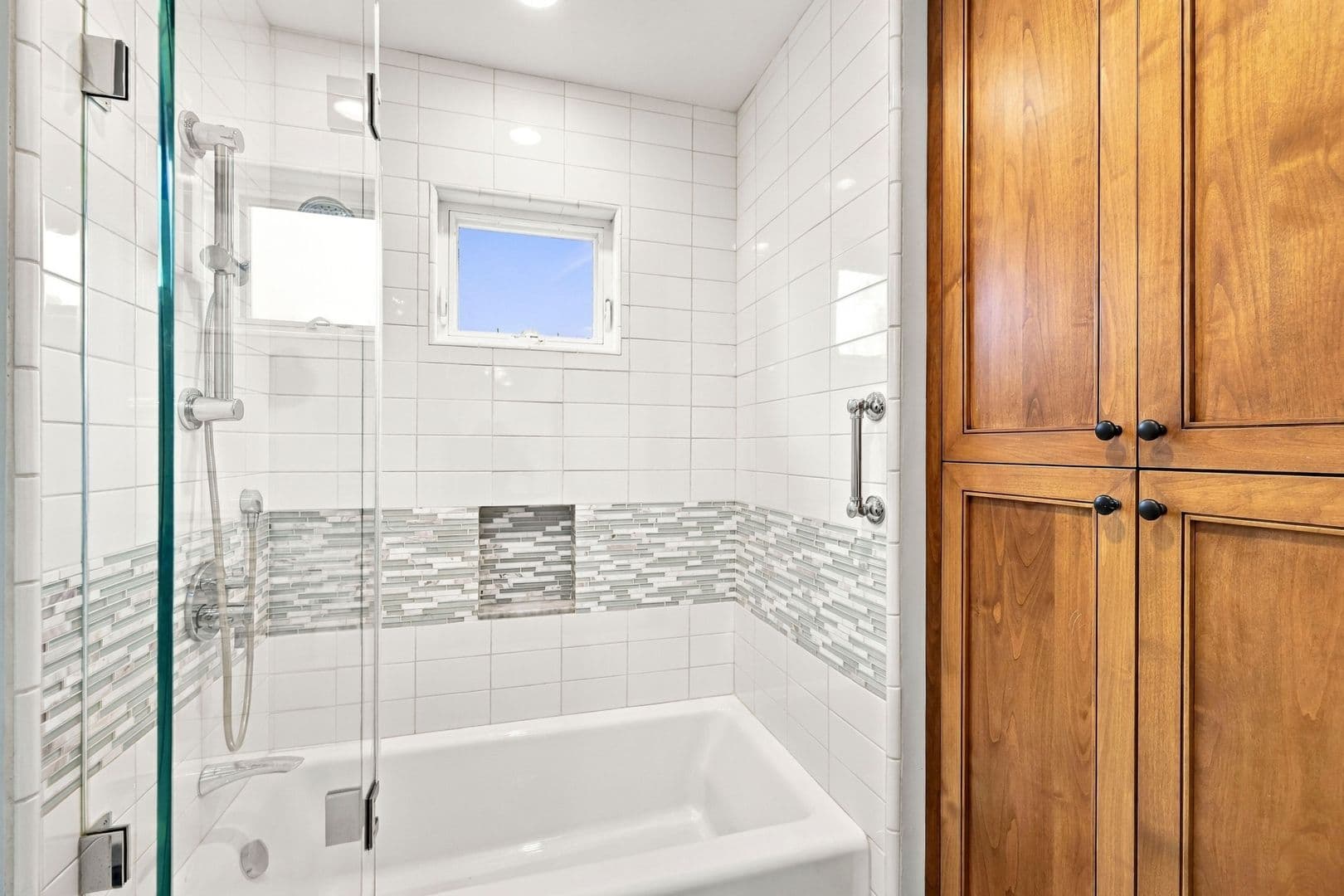 Palo Alto House: 157 Lois Ln