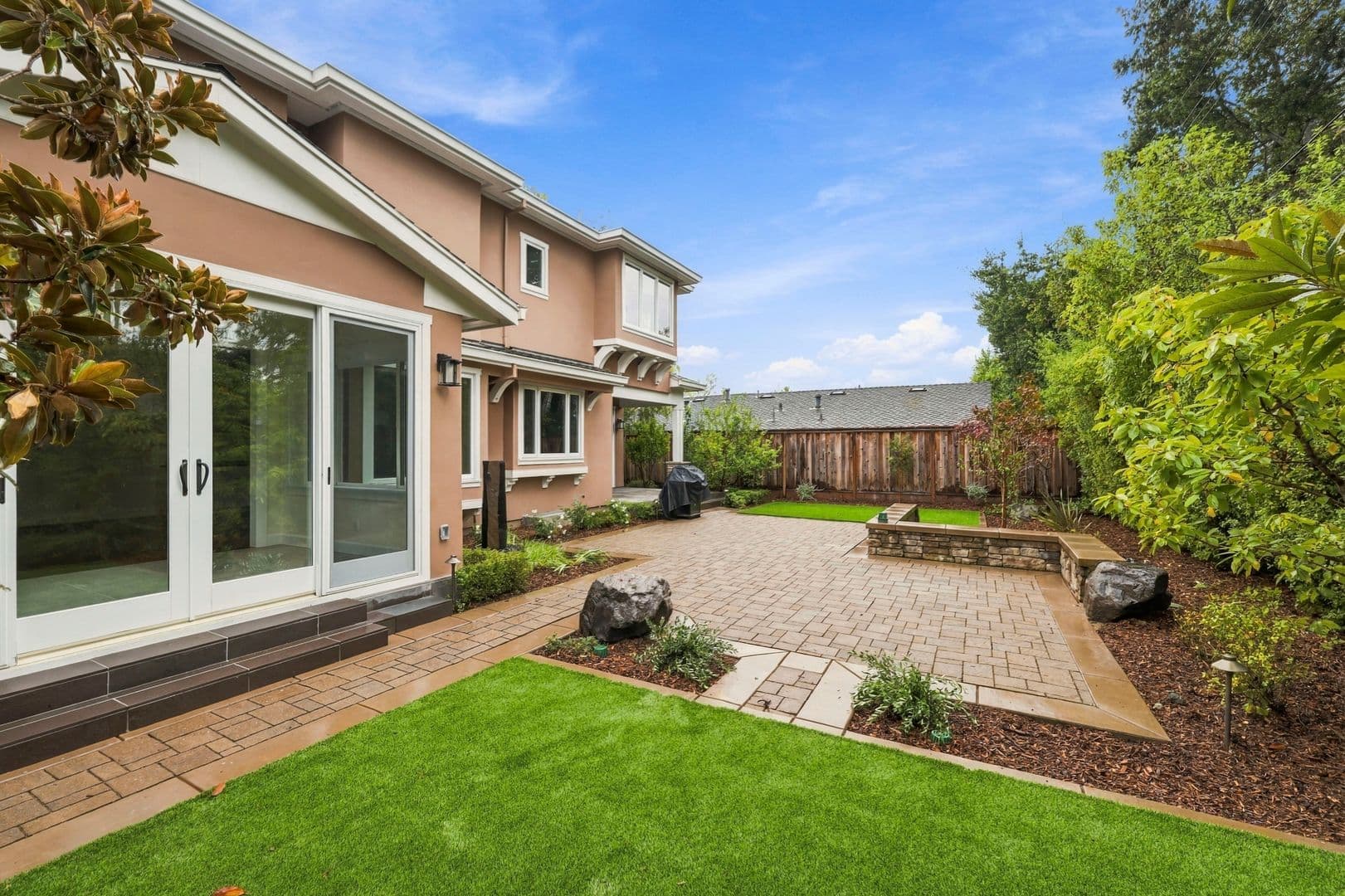 Palo Alto House: 157 Lois Ln