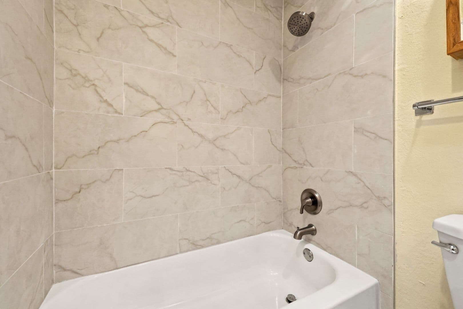 Palo Alto House: 4159 El Camino Way #H