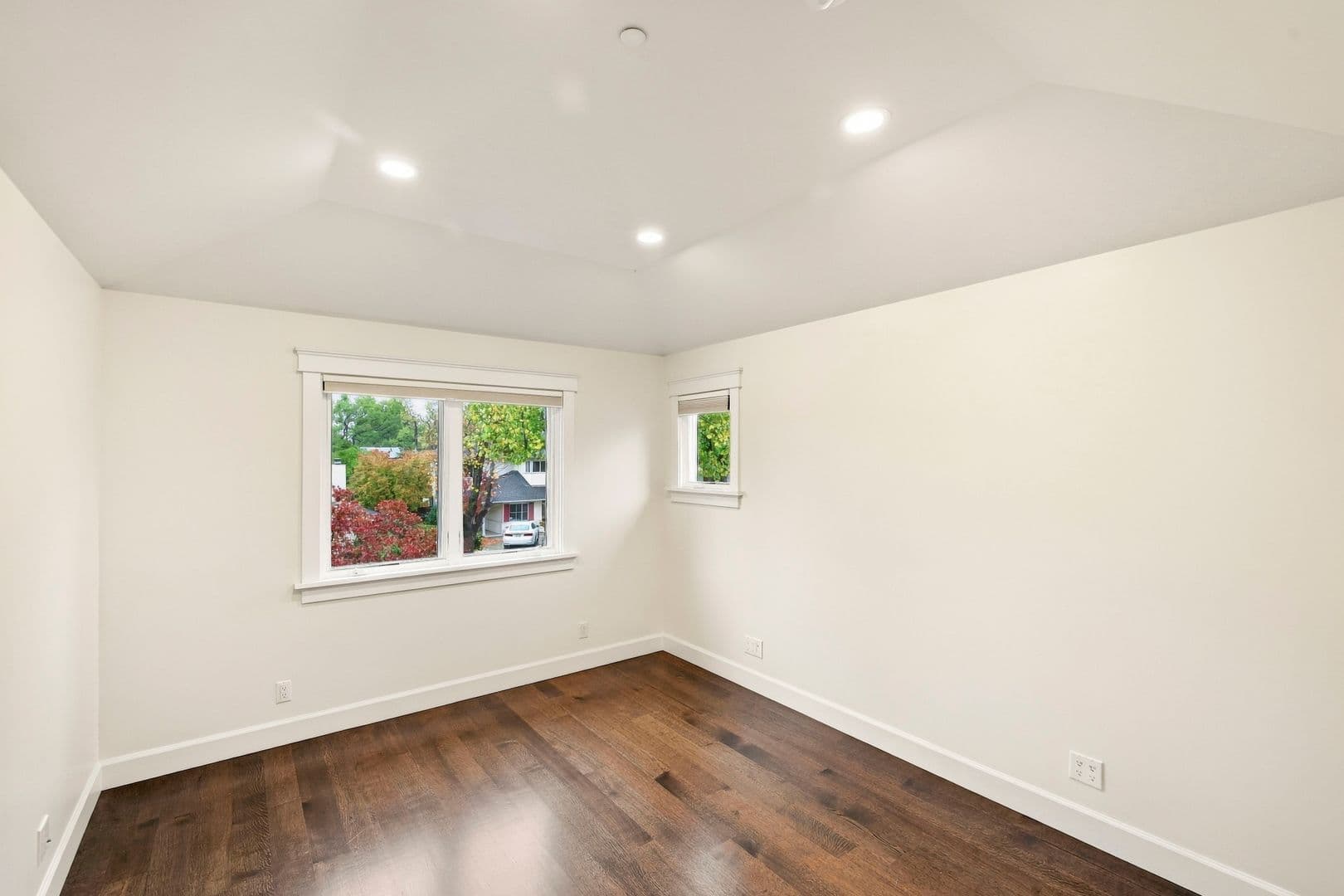 Palo Alto House: 157 Lois Ln