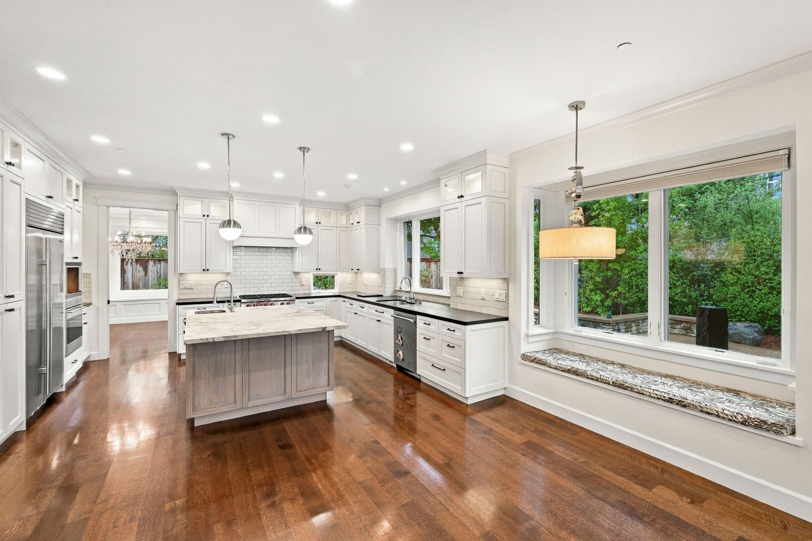 Palo Alto House: 157 Lois Ln