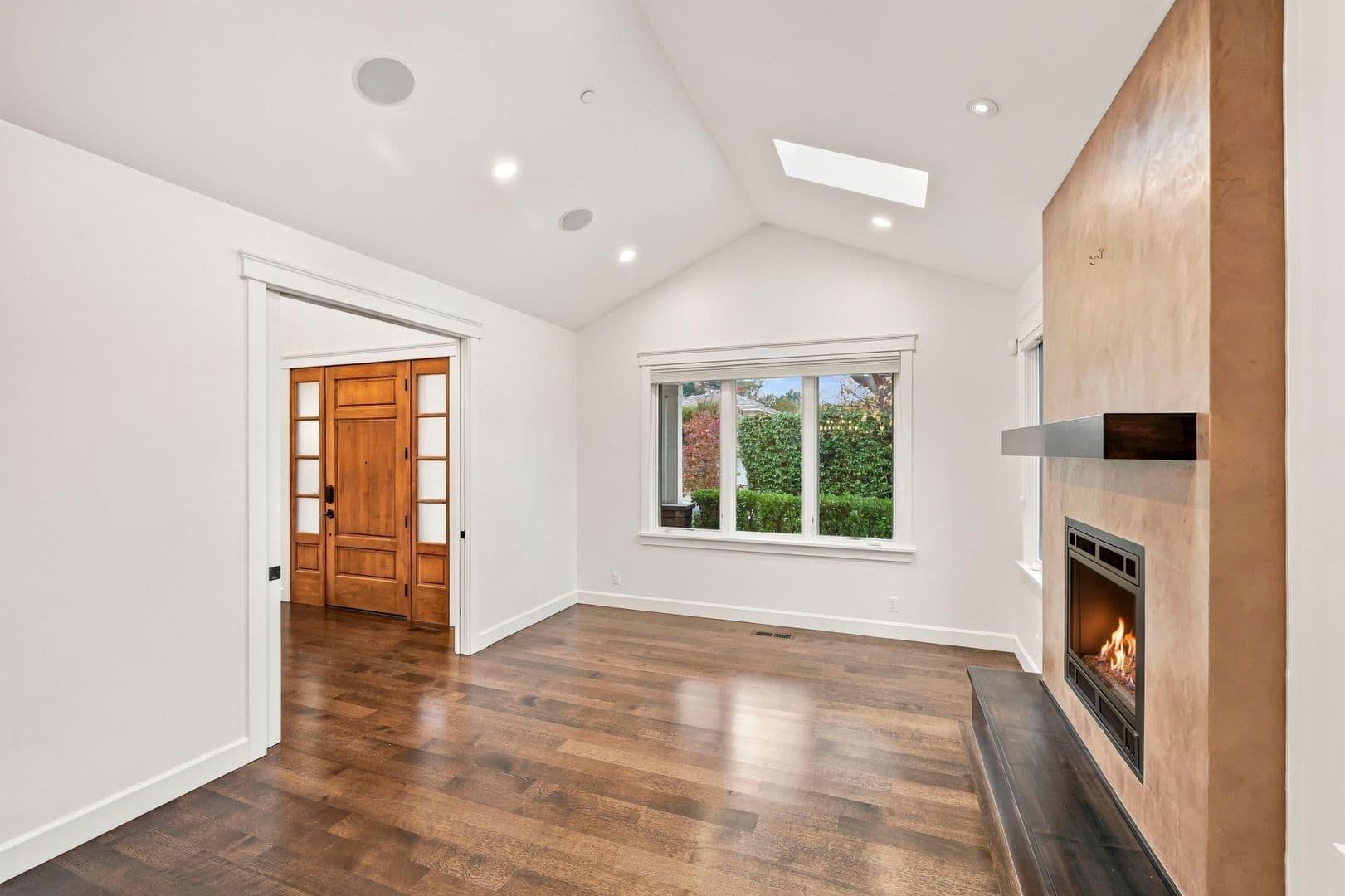 Palo Alto House: 157 Lois Ln