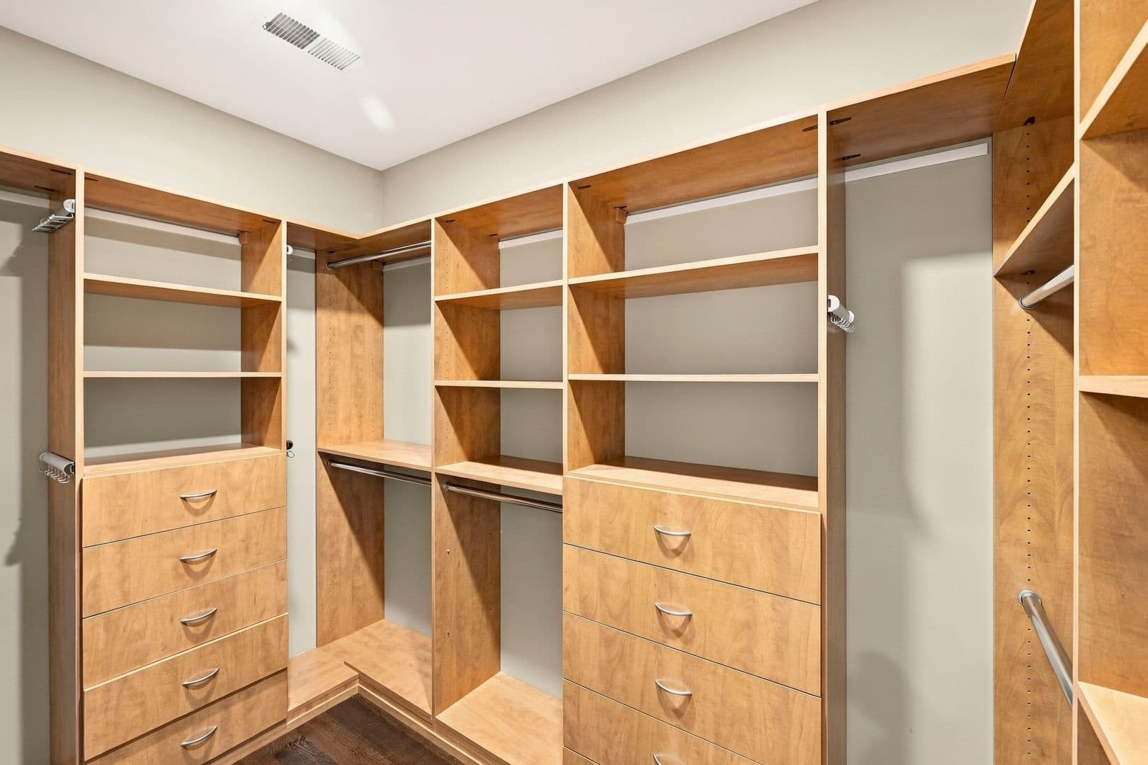 Palo Alto House: 157 Lois Ln