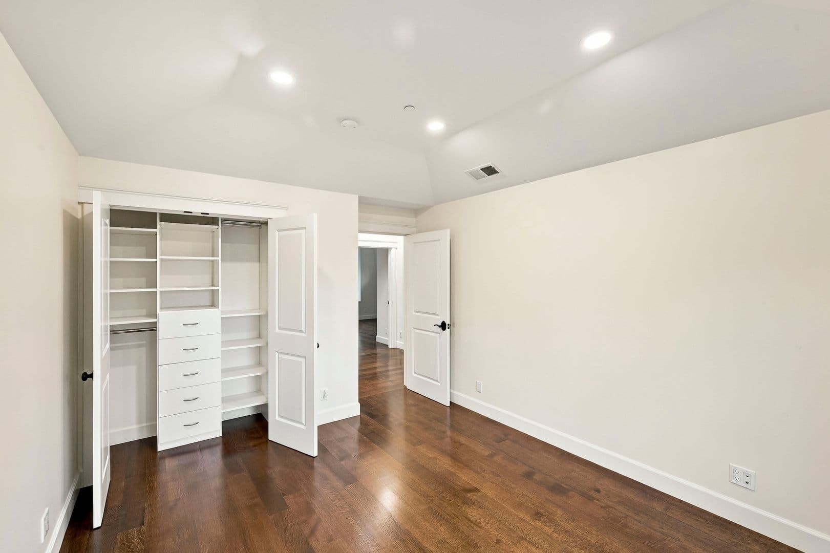 Palo Alto House: 157 Lois Ln