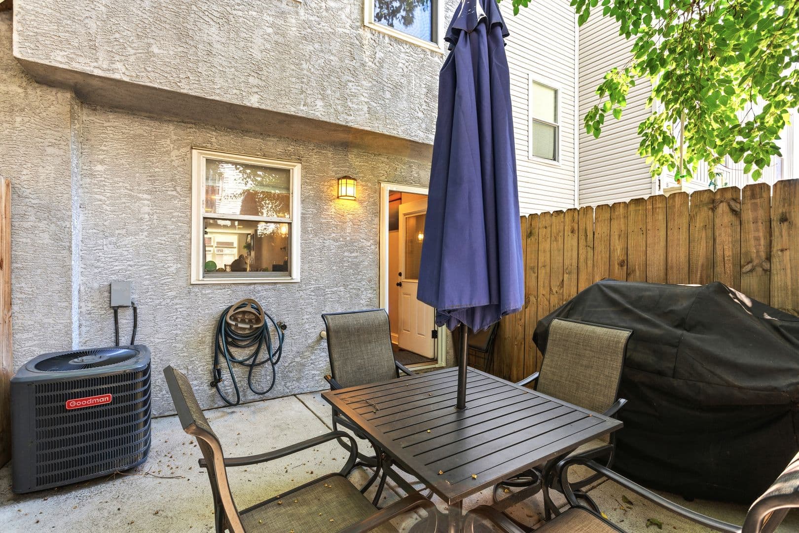 Philadelphia House: 2318 E Thompson Street