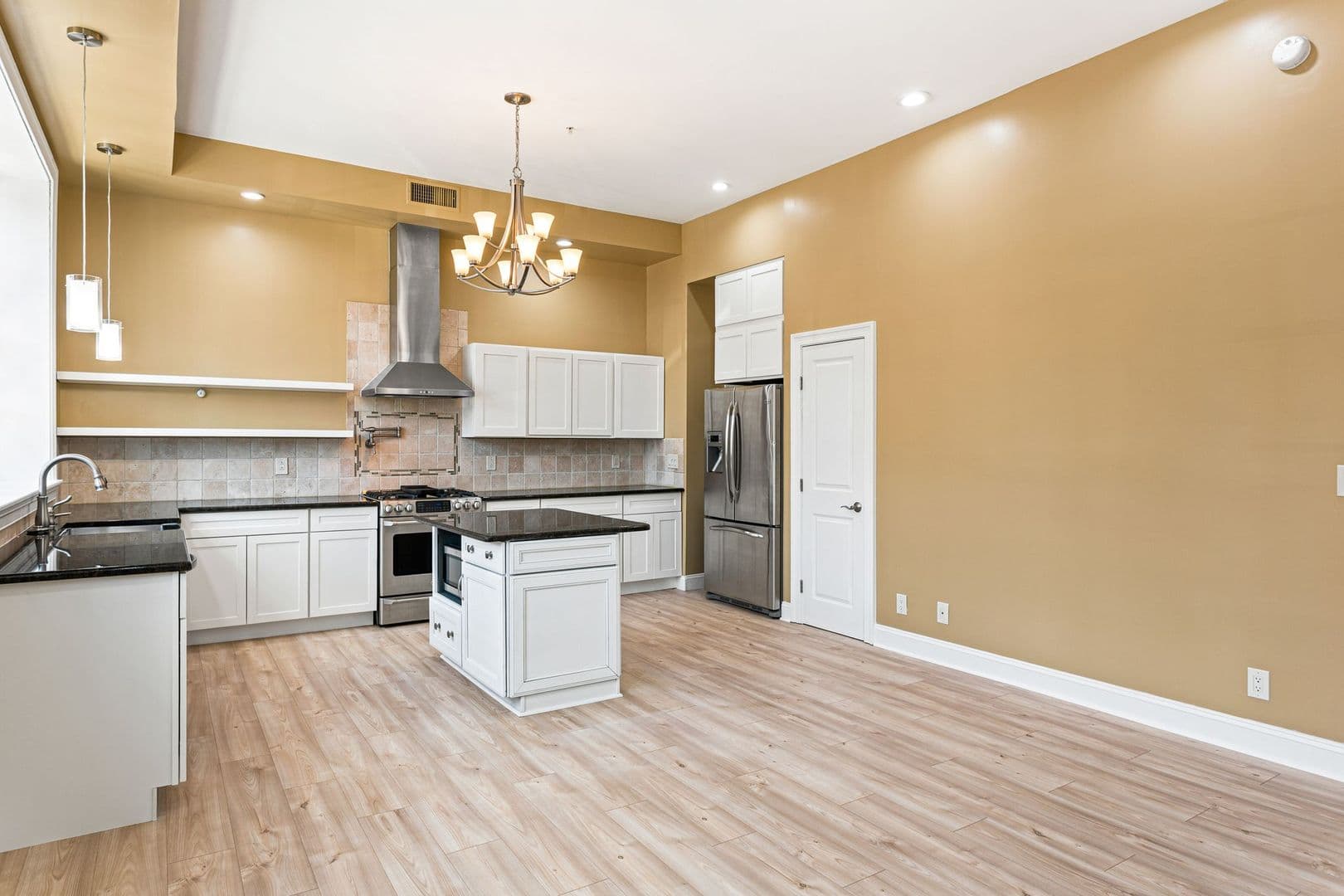 Philadelphia Apartment: 2355 E York Street