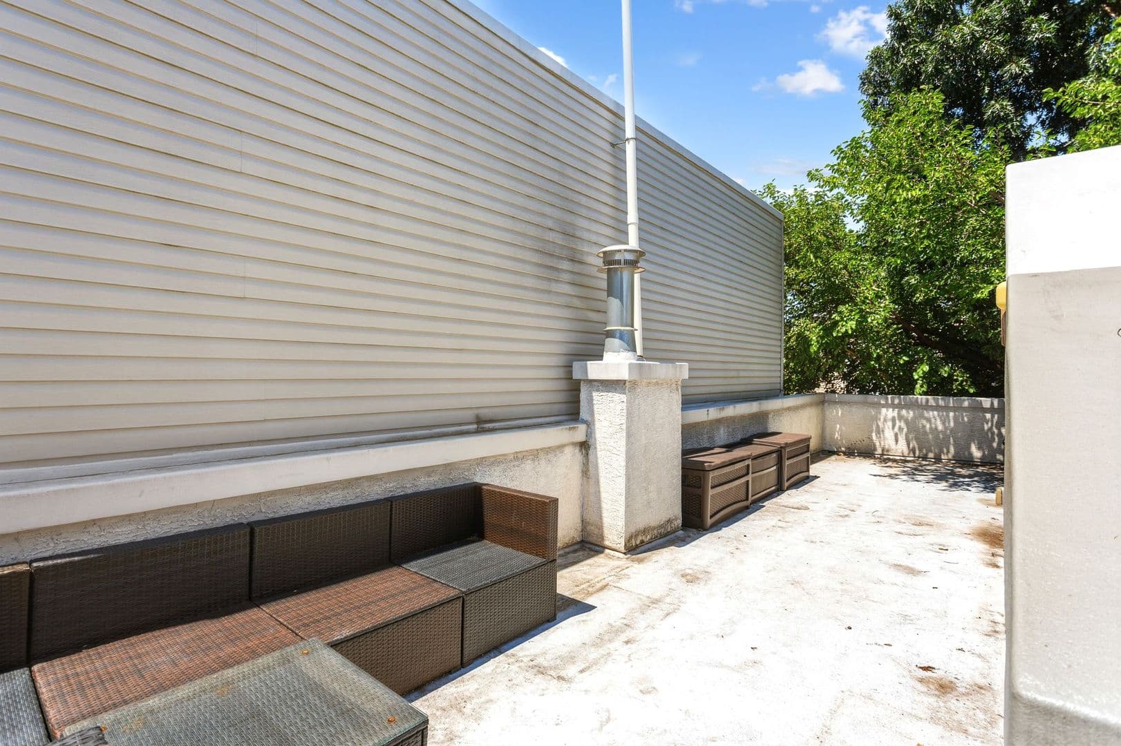 Philadelphia House: 2318 E Thompson Street