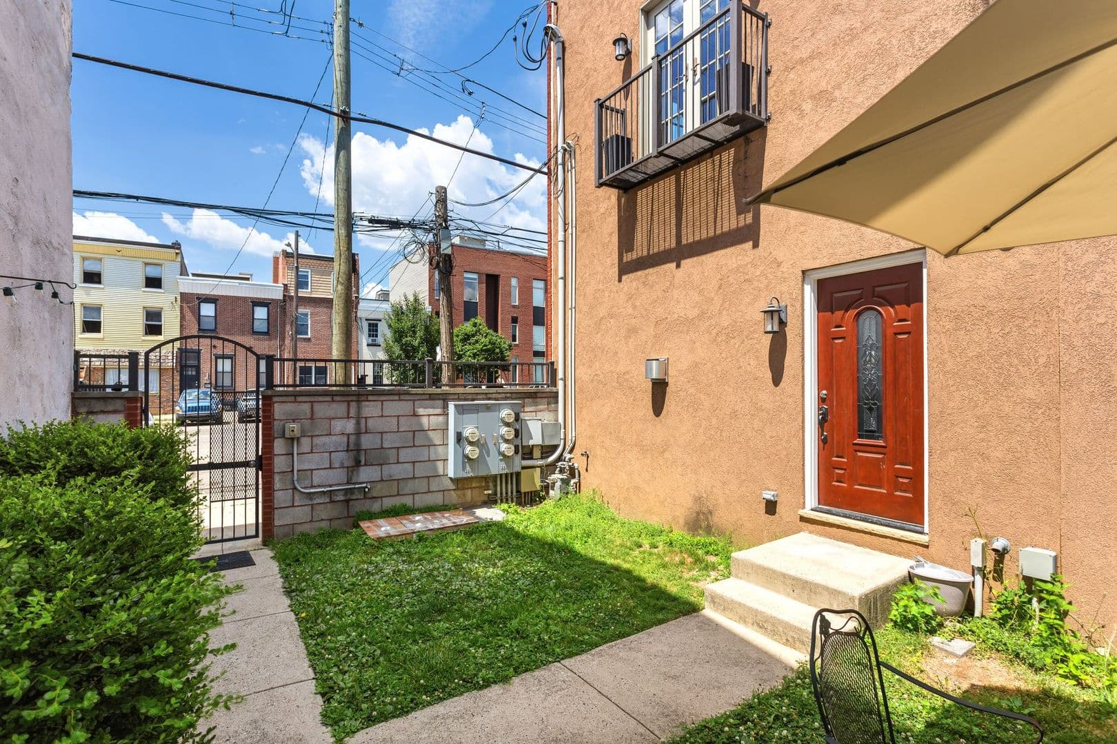 Philadelphia Apartment: 2355 E York Street
