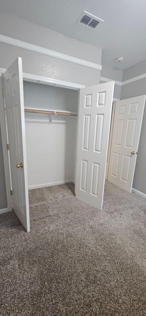 Sacramento House: 5796 Bridgecross Drive