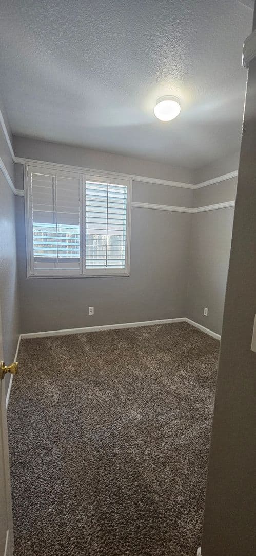 Sacramento House: 5796 Bridgecross Drive