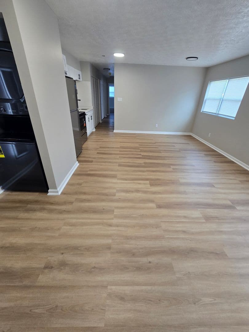 Indianpolis Apartment: 261 E Southern Ave - 261-10