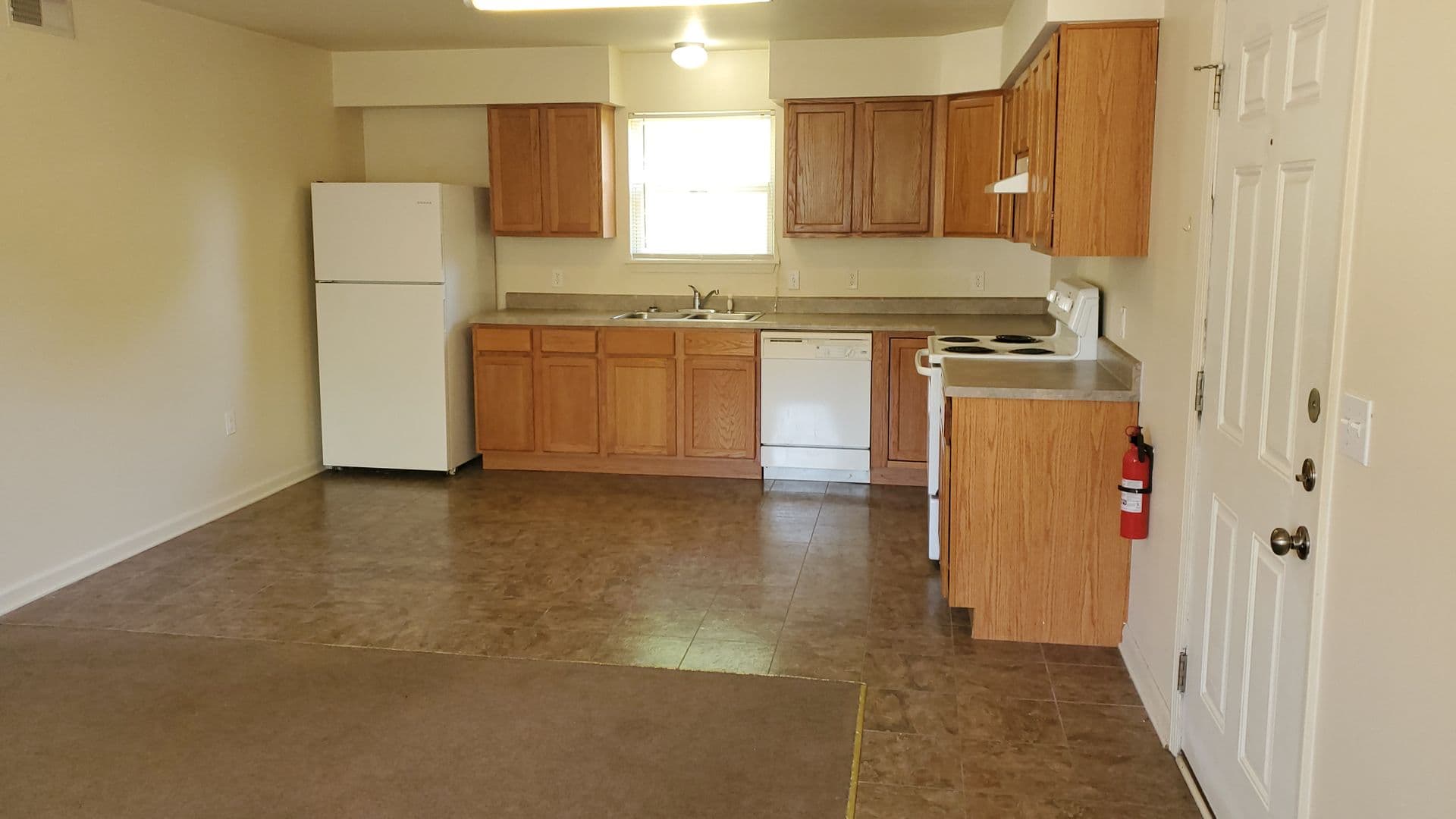 Columbia Condo: 5451 S. Bethel Church Rd. #1-203