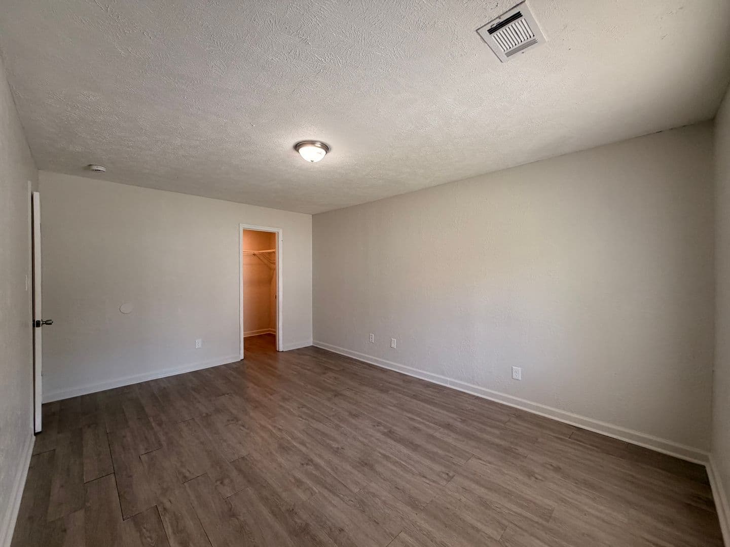 Augusta Apartment: 2219 Walden Drive