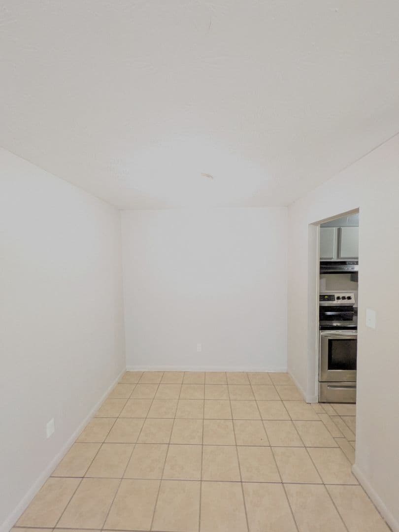 Augusta Apartment: 2219 Walden Drive