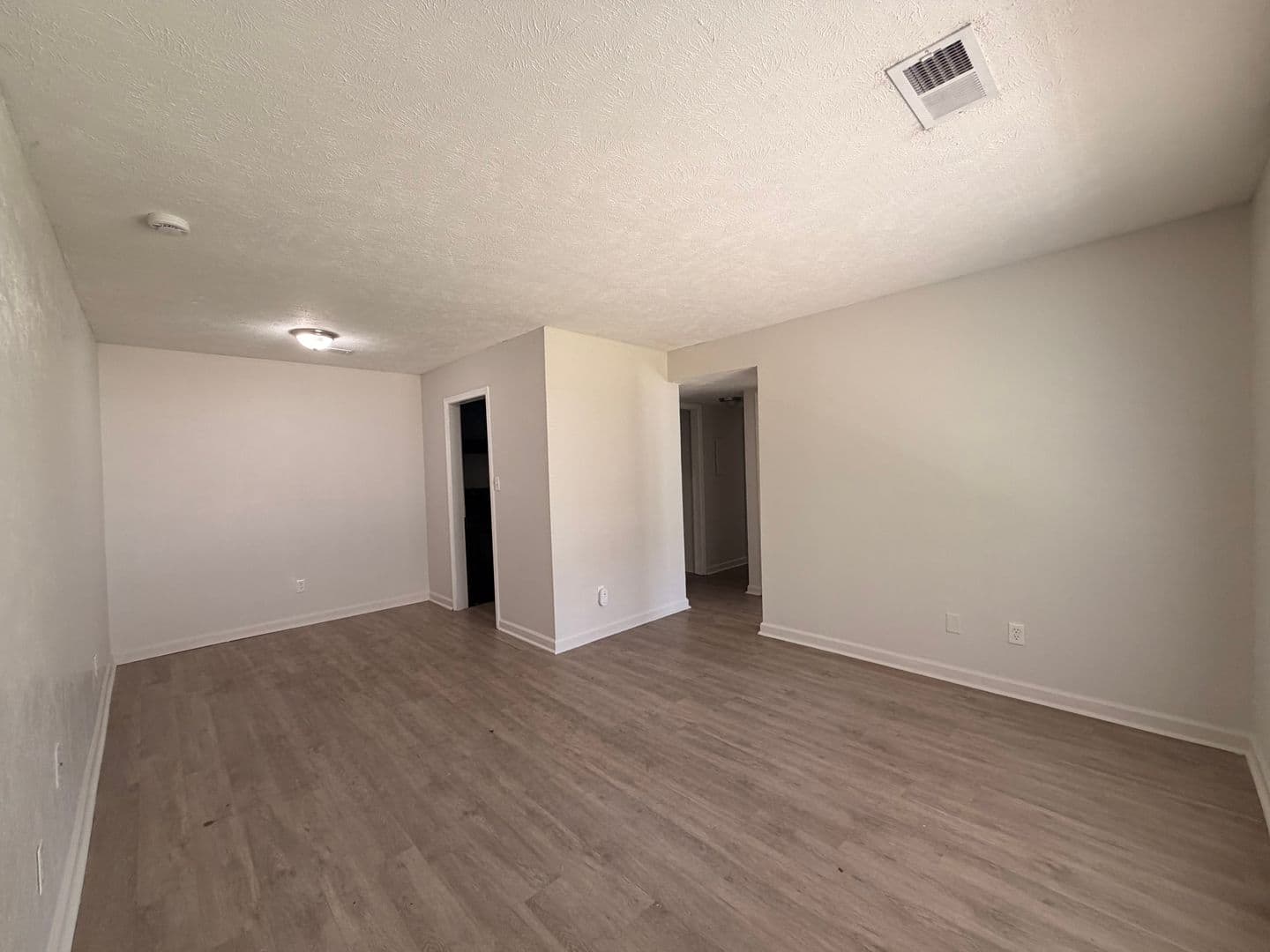 Augusta Apartment: 2219 Walden Drive