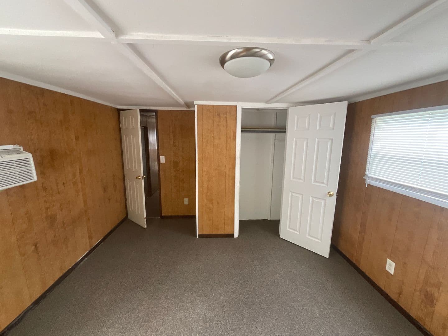 Augusta Apartment: 2609 Deans Bridge Road