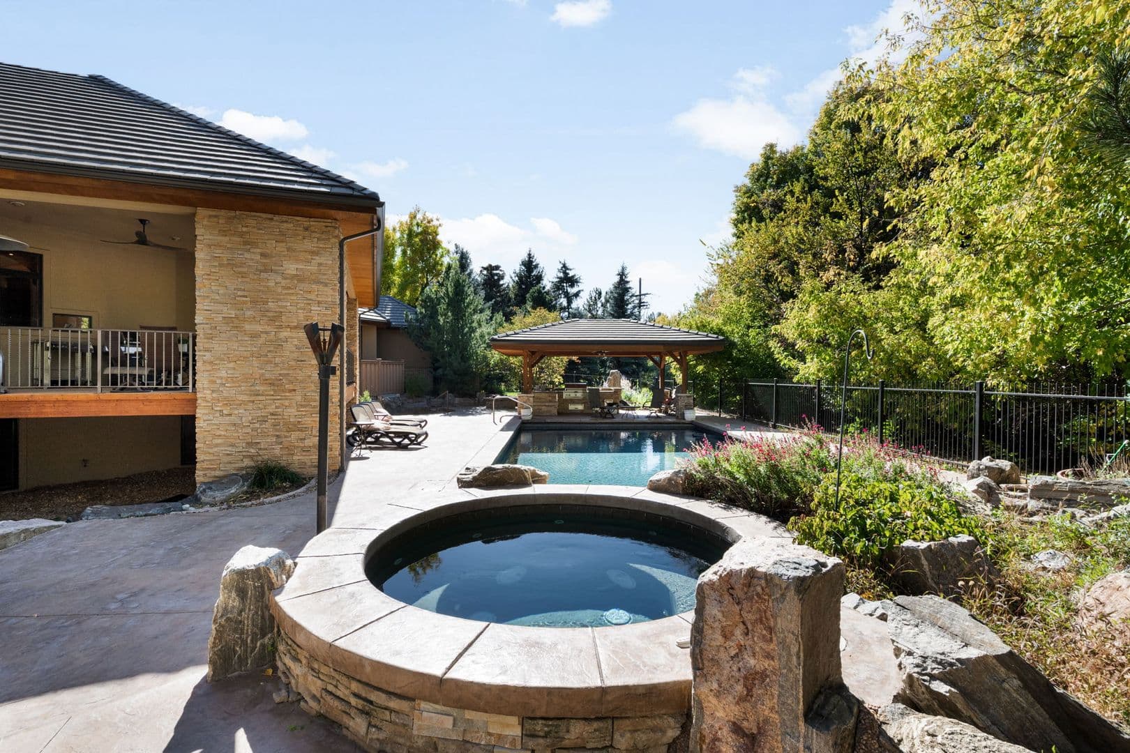 Littleton House: 1705 W Hinsdale Pl
