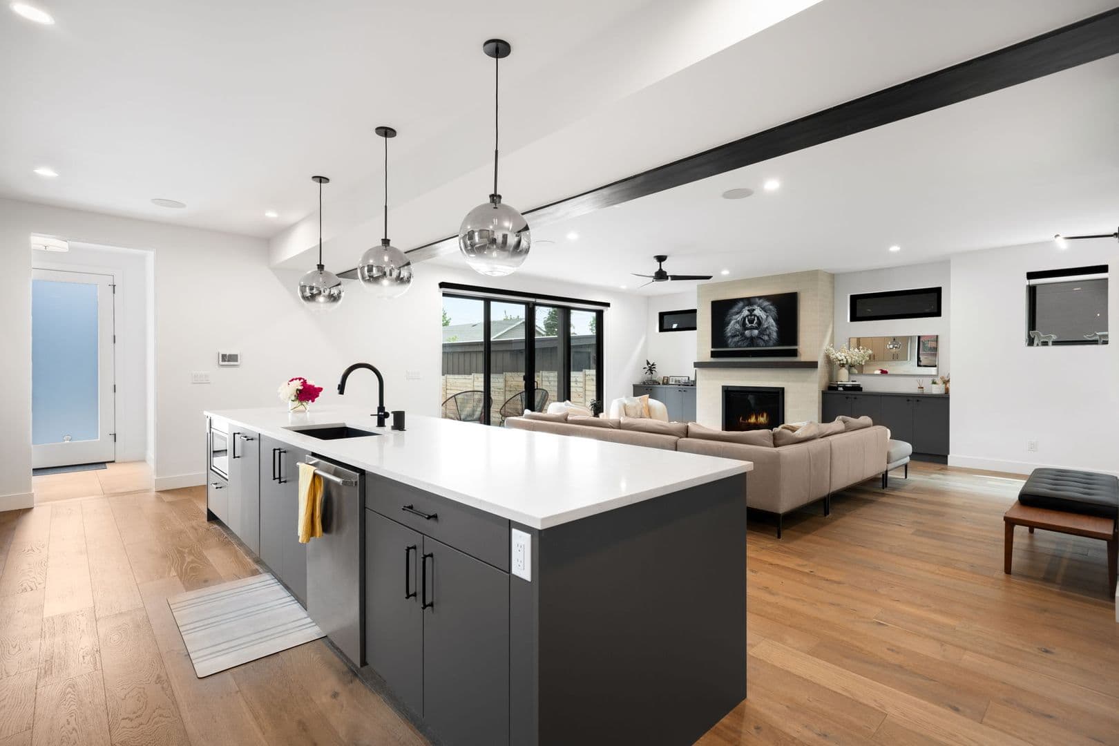 Denver House: 2498 Wolff St
