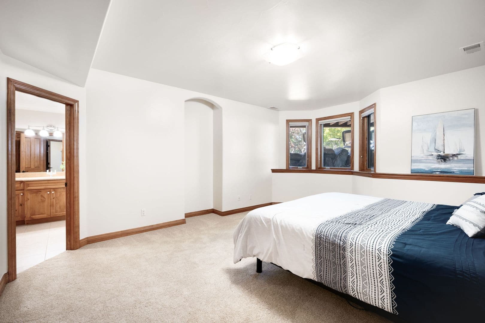 Littleton House: 1705 W Hinsdale Pl