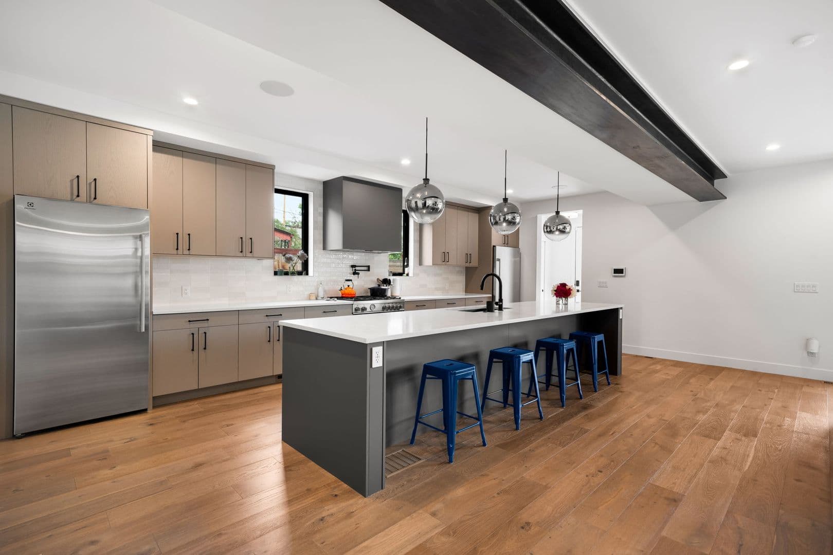 Denver House: 2498 Wolff St