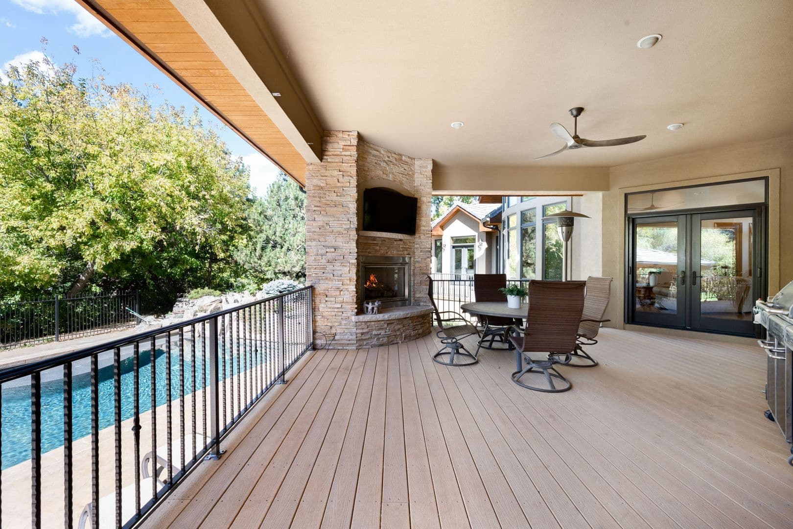 Littleton House: 1705 W Hinsdale Pl