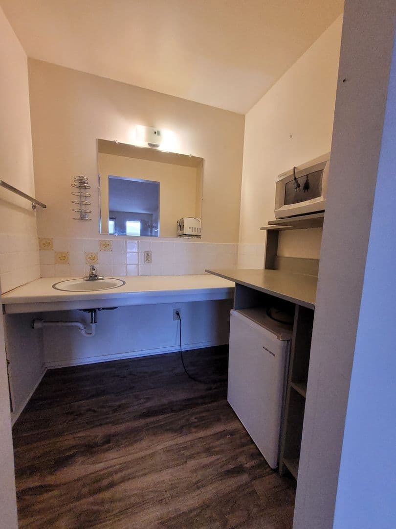 Miles City Apartment: 15 N. 5th