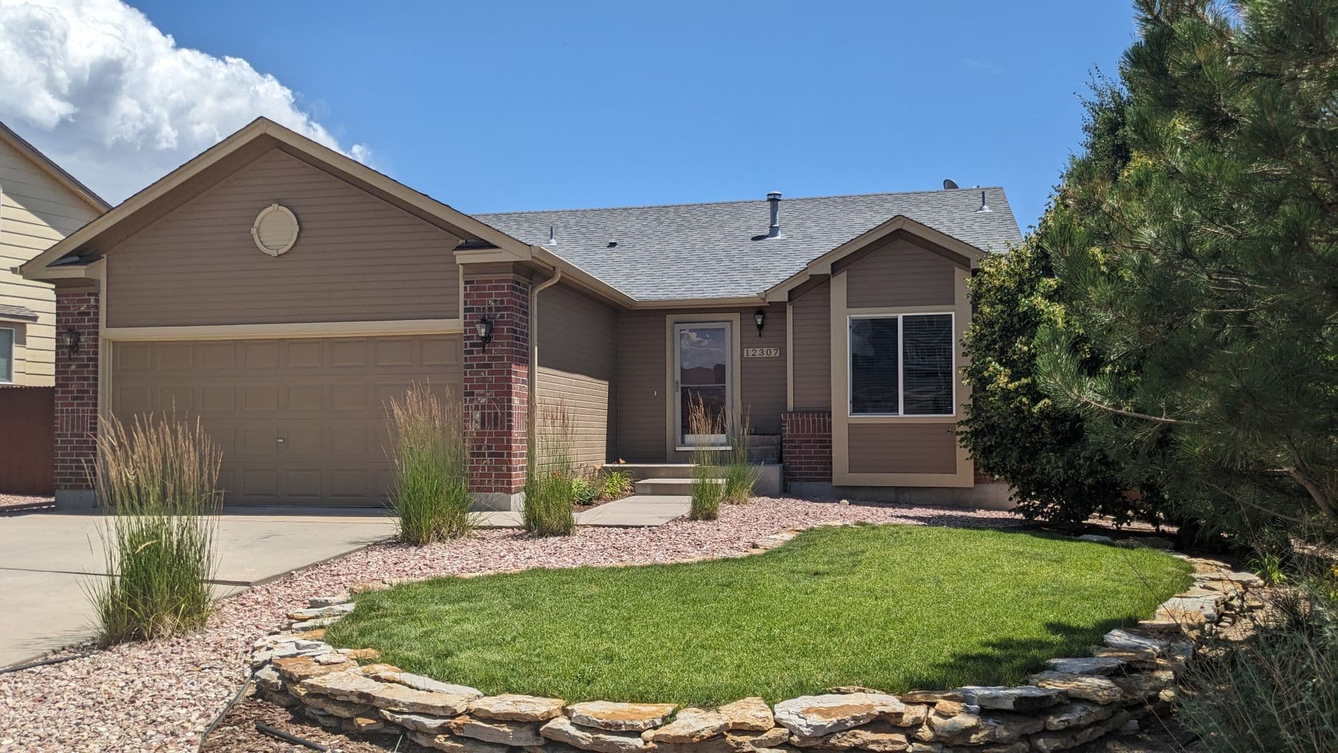 Peyton House: 12307 Sleeping Bear Road